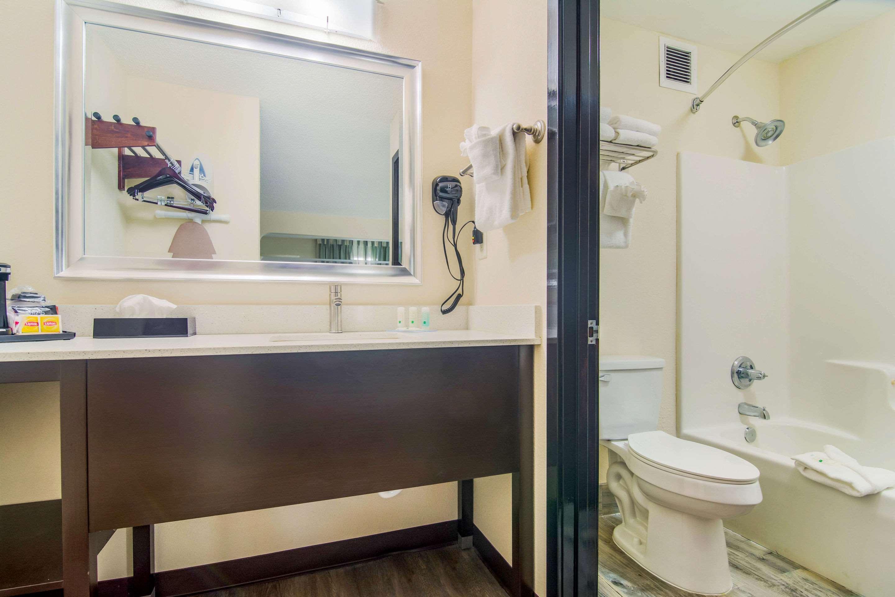Quality Inn & Suites Lake City Εξωτερικό φωτογραφία
